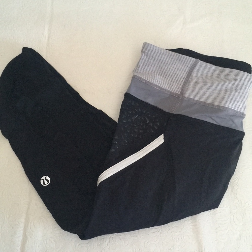 🎉SALE🎉 Lululemon Capris